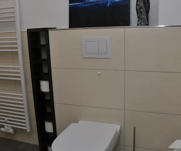 Bisping33 - Beletage